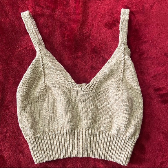 Lulus On Your List Beige Knit V-Neck Cropped Sweater Tank Size Small - Picture 2 of 8